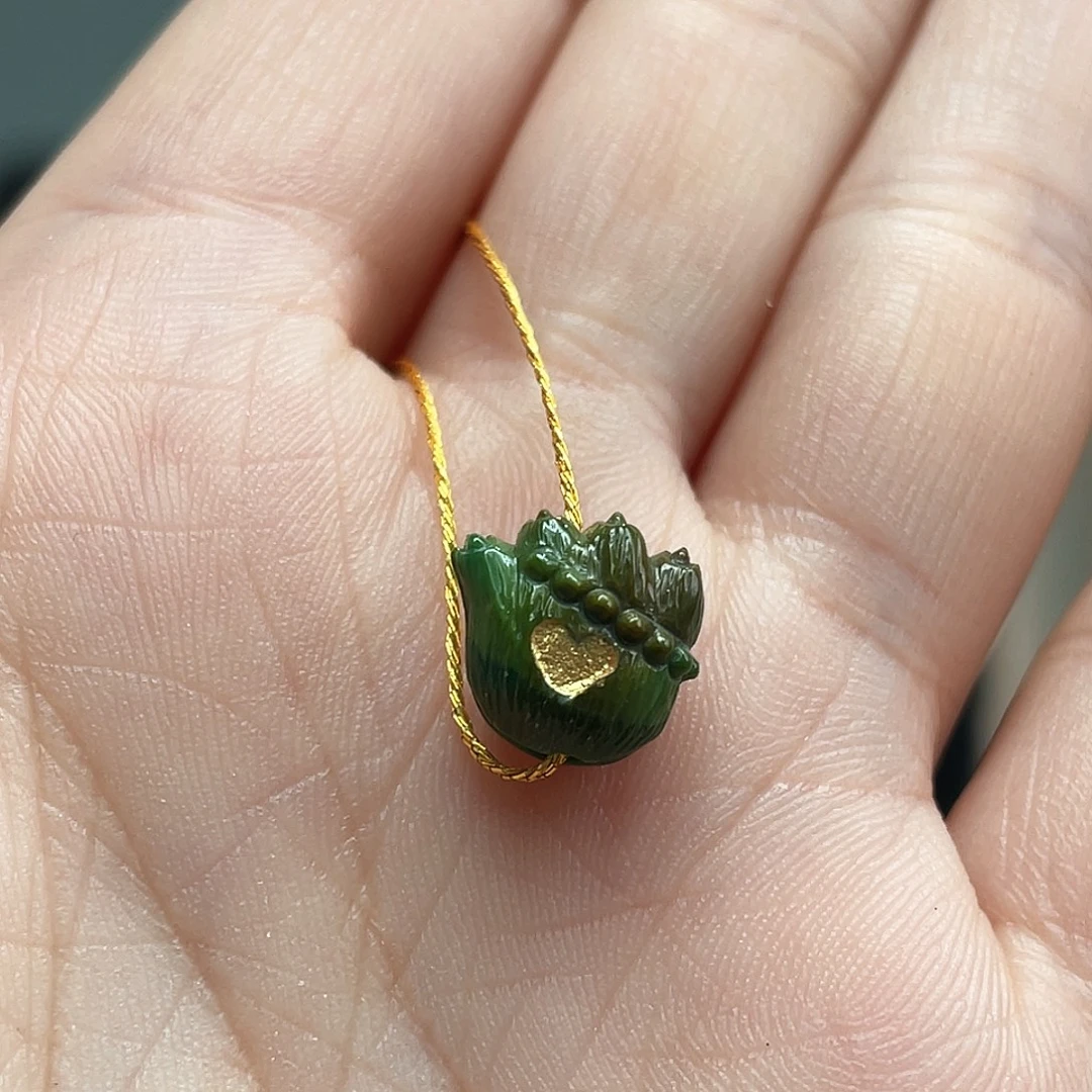 未镶嵌绿松石颈饰