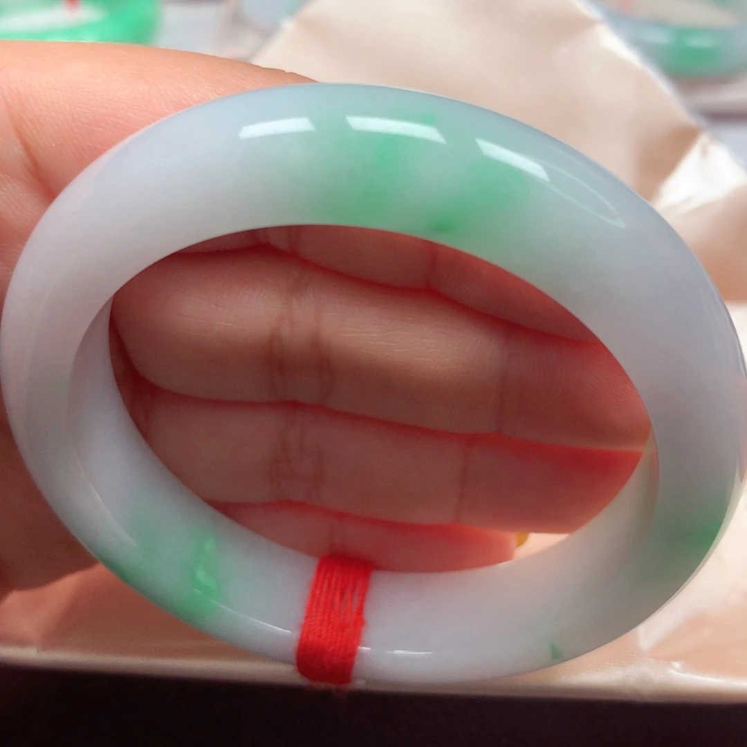 翡翠未镶嵌手镯45细腻白底青阳绿