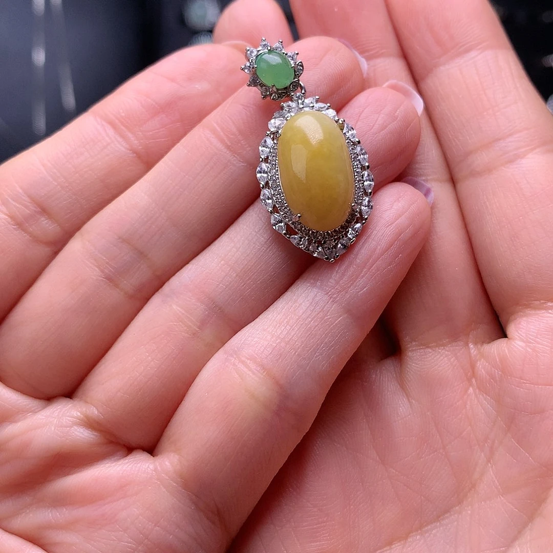 翡翠颈饰银S925镶嵌111111