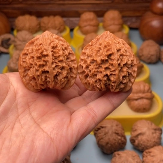 吊坠文玩核桃满天星精对 40