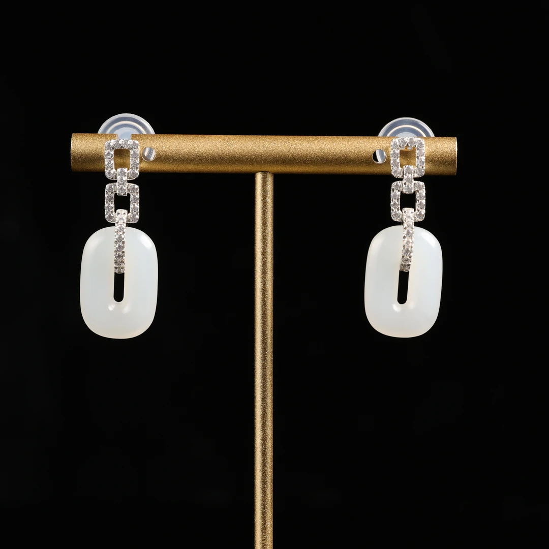 "环绕" | 原创设计精品和田玉顶俄高白白玉环形耳饰