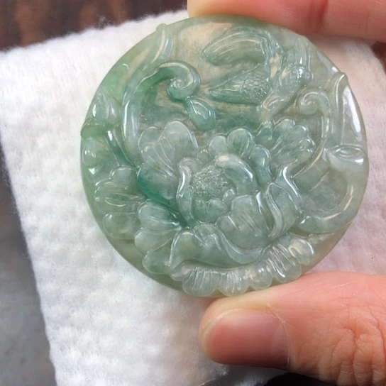 翡翠未镶嵌颈饰缅甸A货，每天下午1点半开播