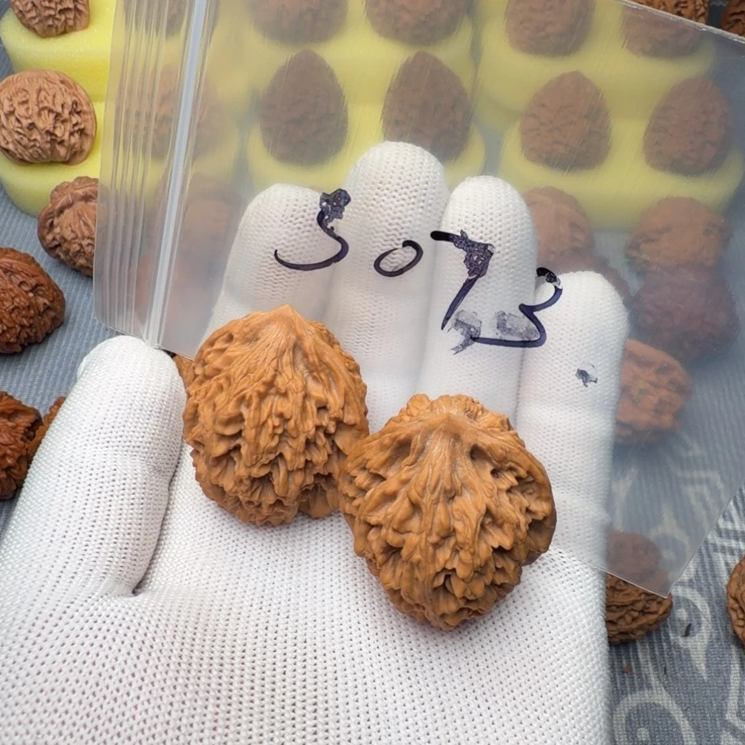 吊坠文玩核桃鸡心36