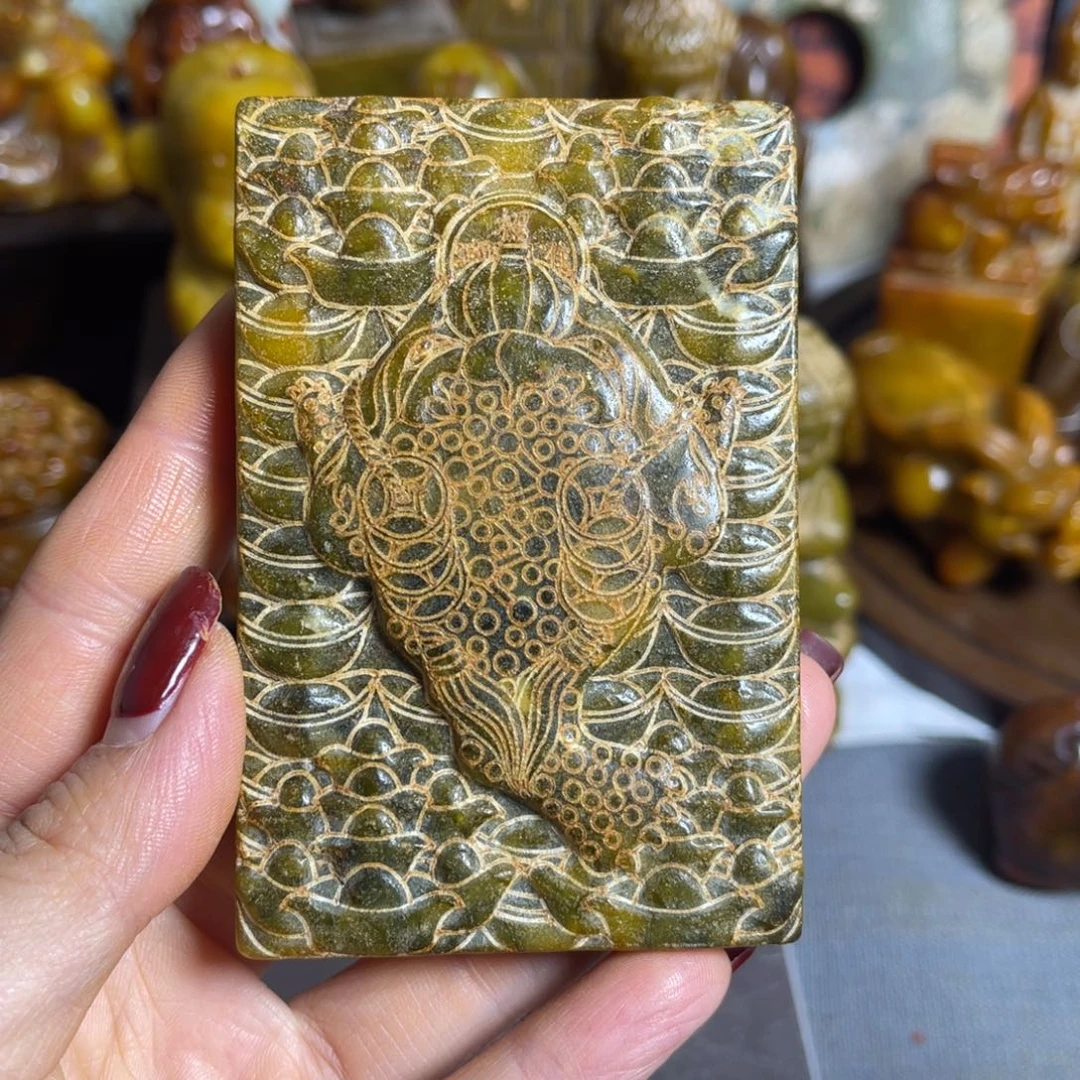 蛇纹石玉合金颈饰