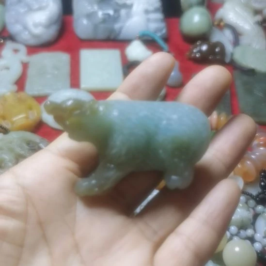 和田玉（糖玉）未镶嵌珠宝奇石