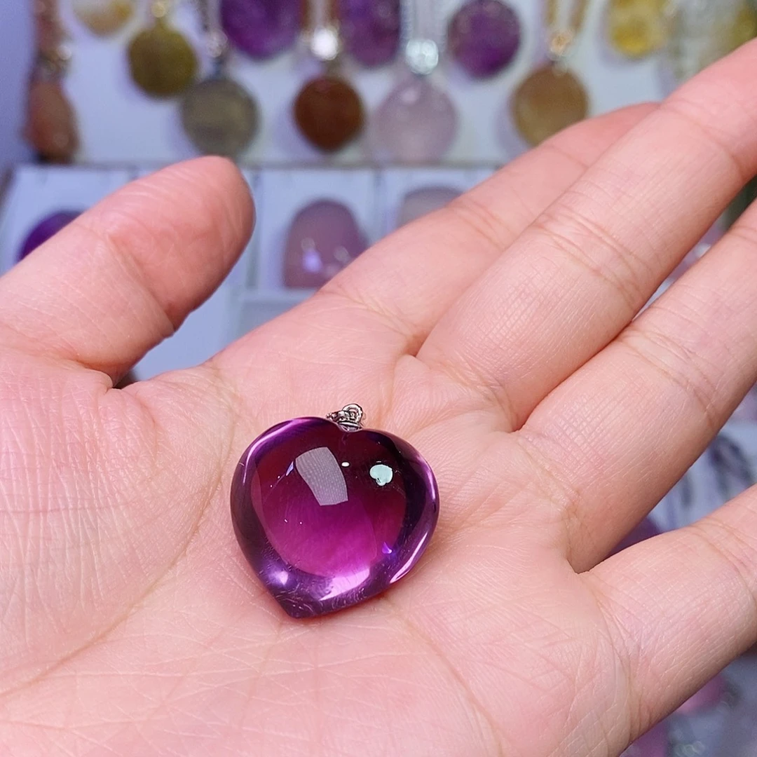 用***7吊坠(不含链)水晶未镶嵌