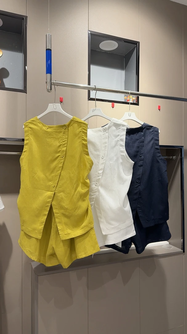 亚麻后扣开叉套装（上衣～短裤）