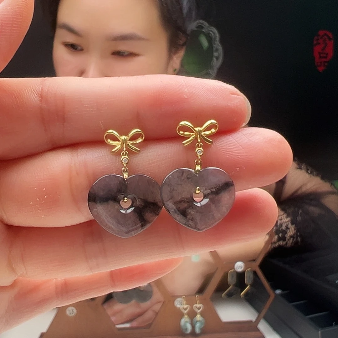 18K金镶嵌翡翠耳饰