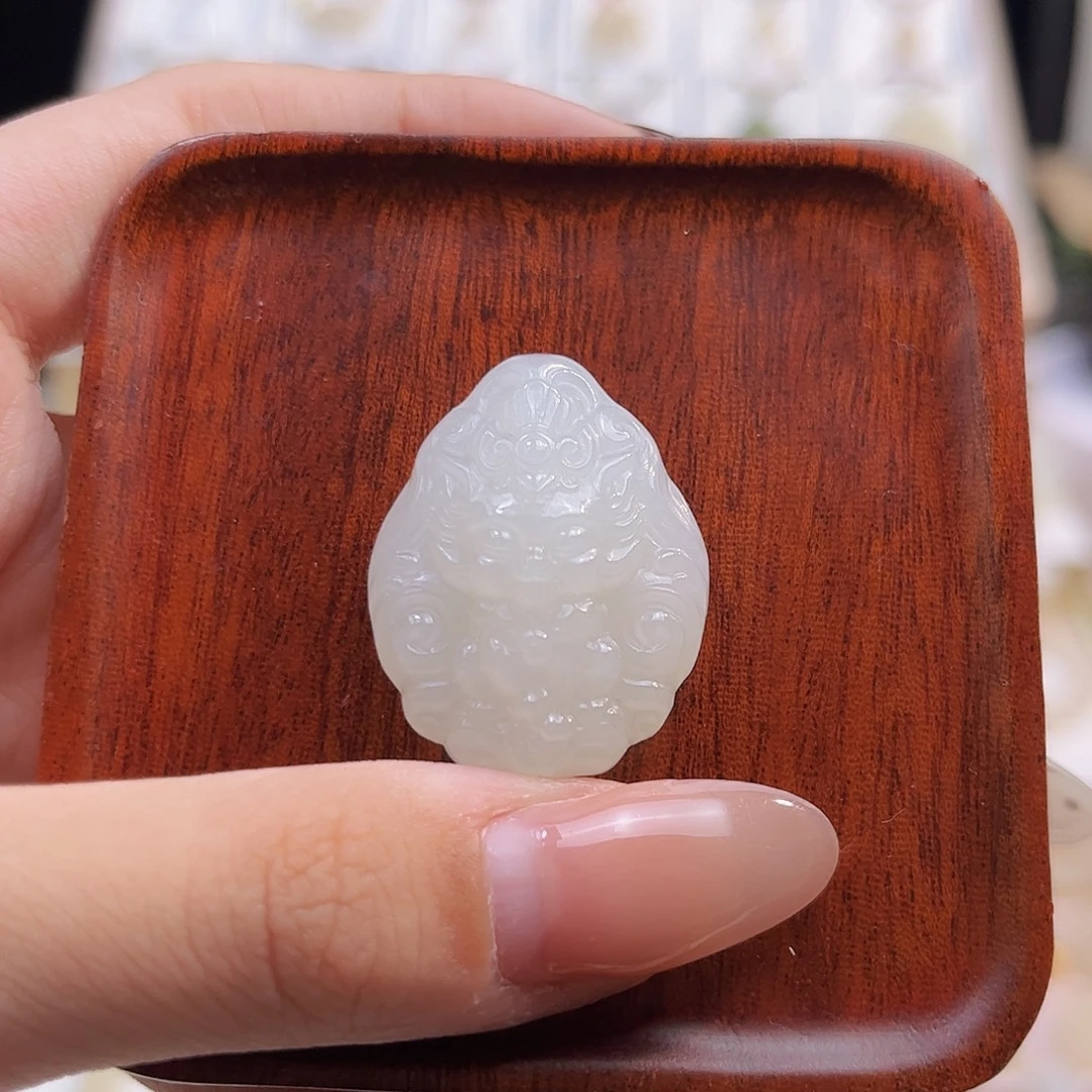 和田玉未镶嵌吊坠(不含链)