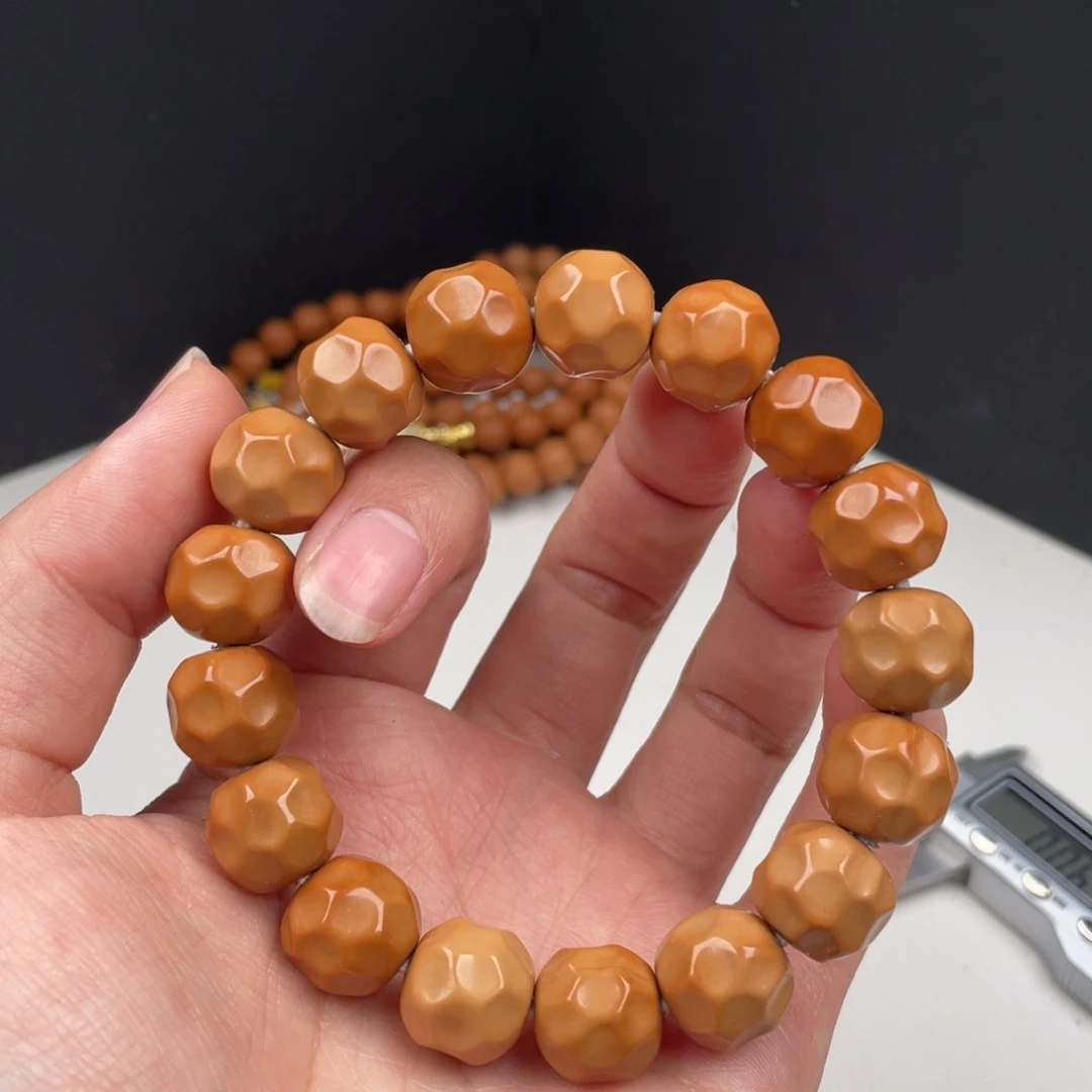 【闪购商品】手串猴头核桃?**?大奶酪39.9。 13