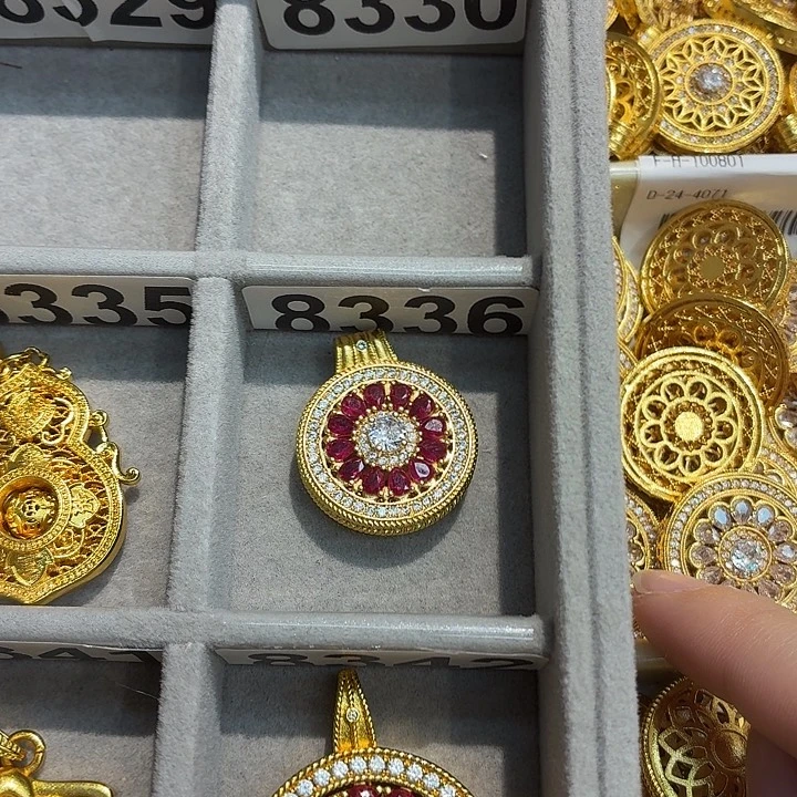 铜合金8336强保色发    1  个壹笔壹吊坠