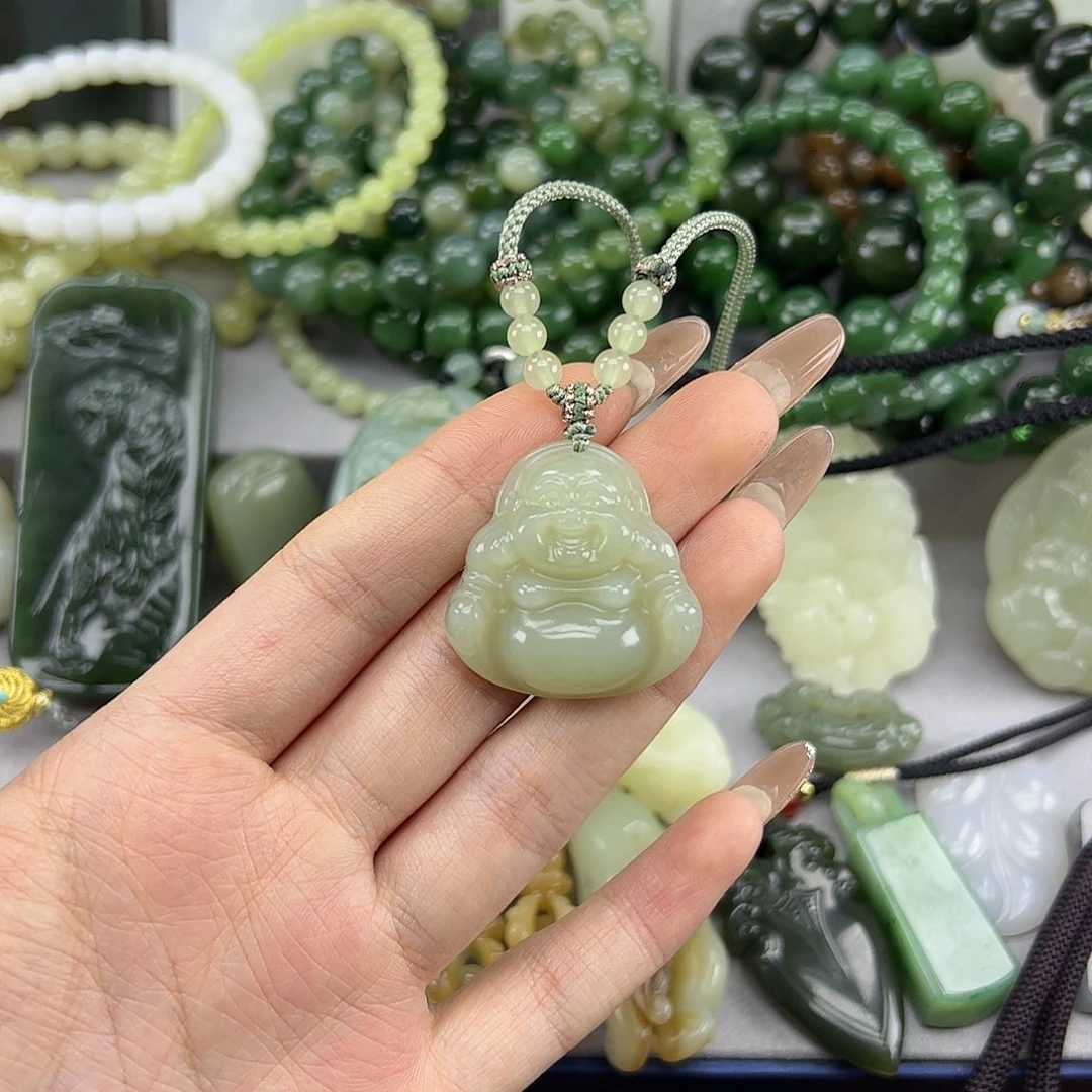 和田玉未镶嵌颈饰