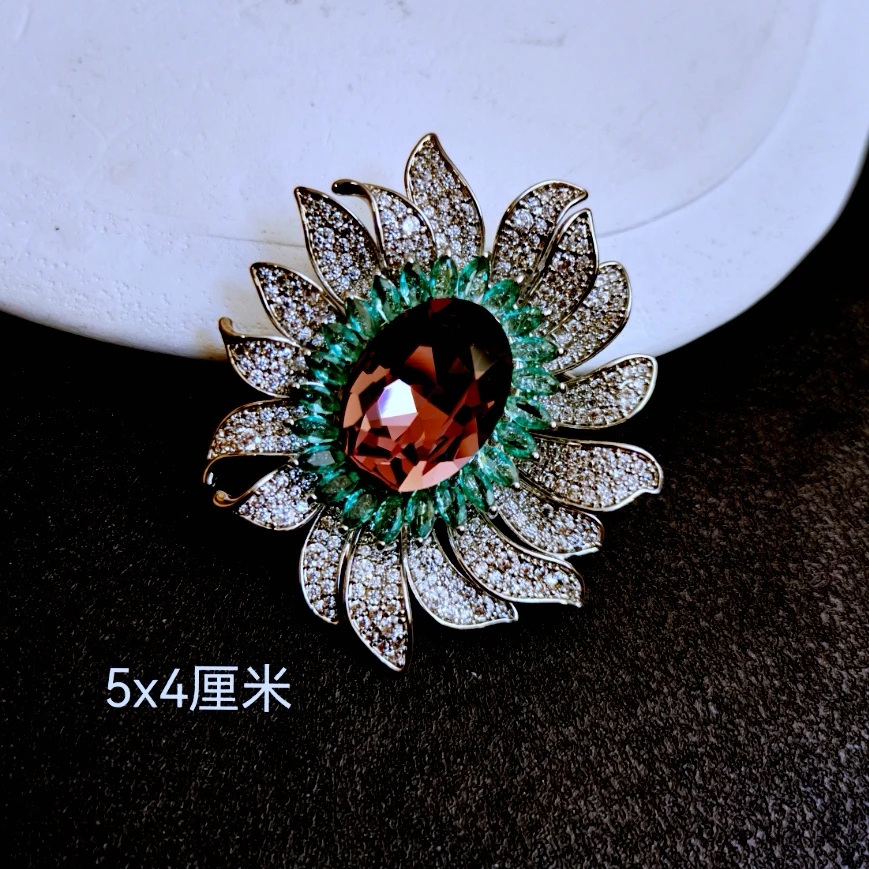 铜合金胸针 721 时尚轻奢款太阳花胸针