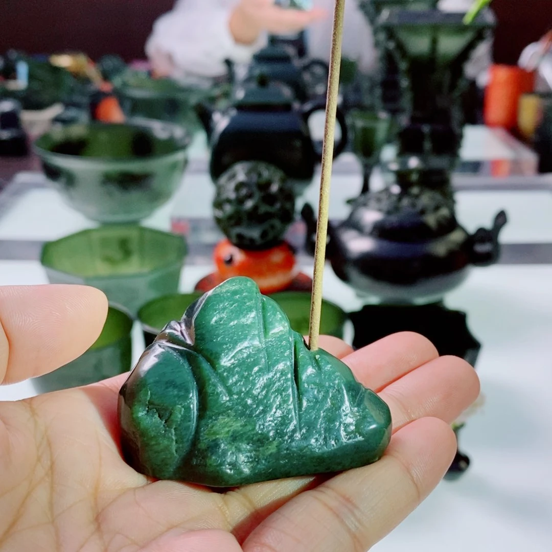 未镶嵌和田玉（青玉）摆件