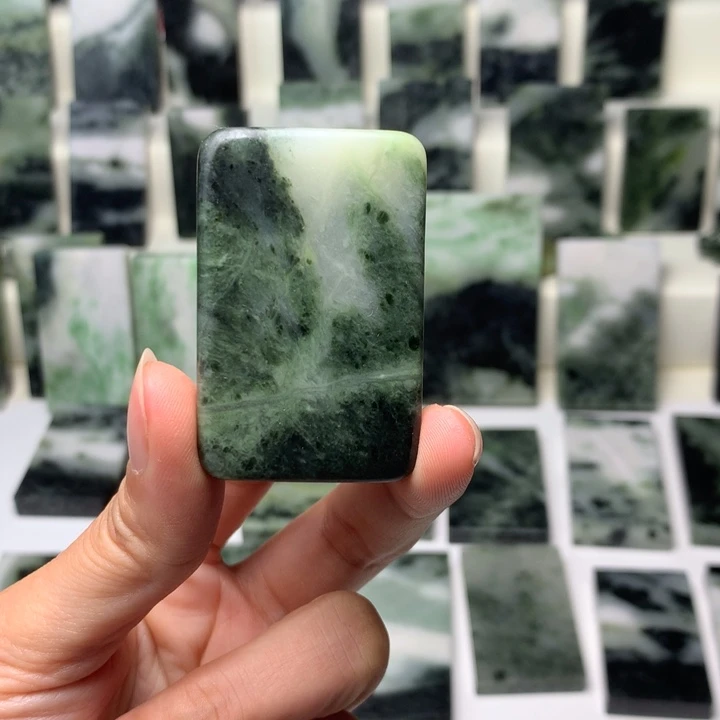 独山玉颈饰未镶嵌L****n