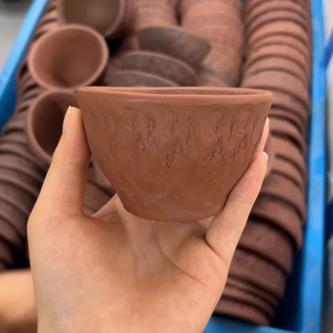 紫砂手捏款主人杯紫泥