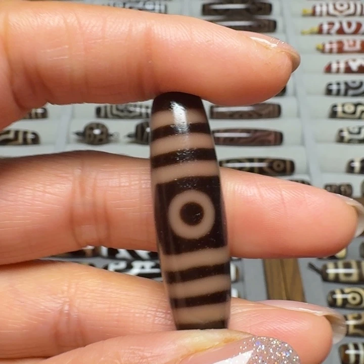 缘***.玛瑙/玉髓未镶嵌颈饰