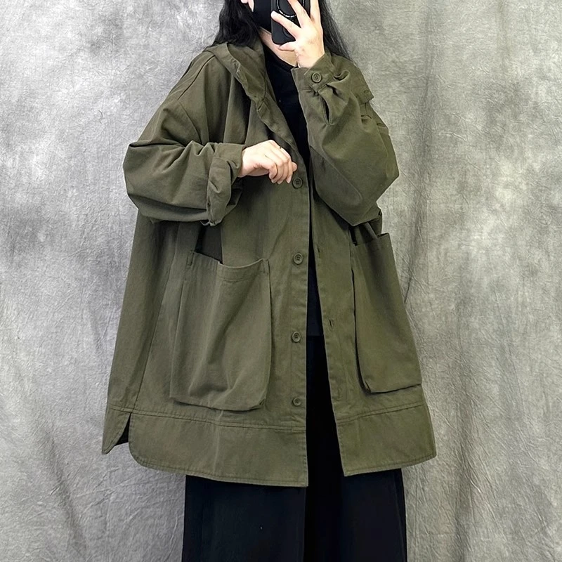 复古高级感军绿色连帽风衣2025秋冬新款宽松时尚气质显瘦长袖外套