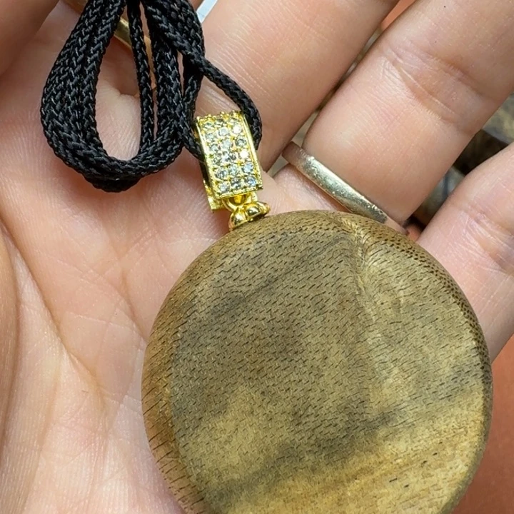 大叶紫檀（黑酸枝木类）