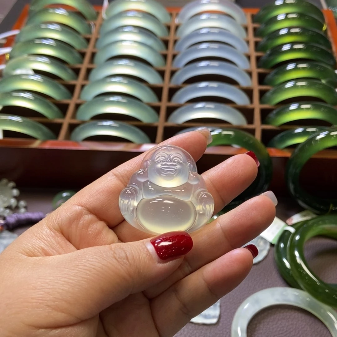 蛇纹石玉吊坠未镶嵌三**咪