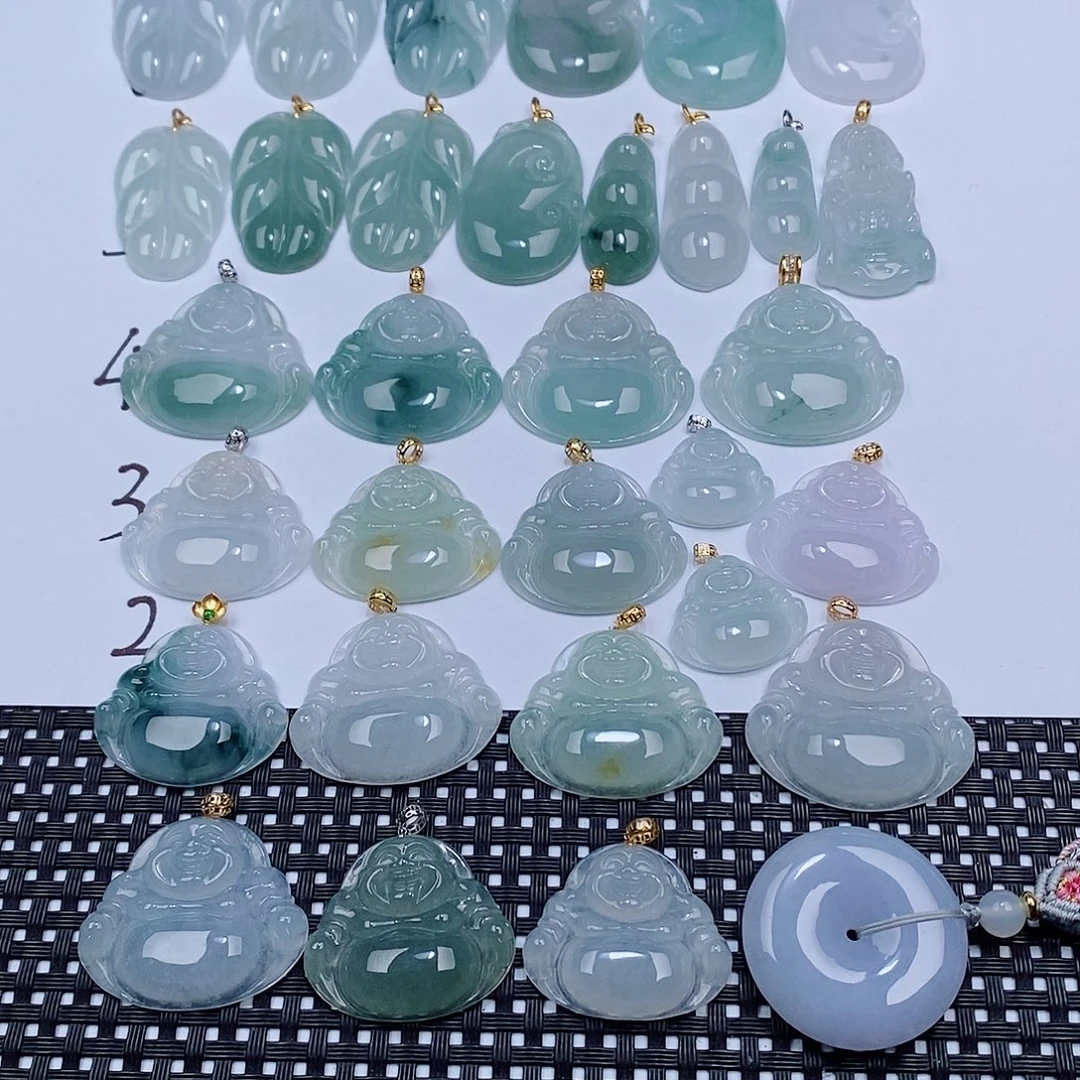 翡翠18K金镶嵌颈饰挂件