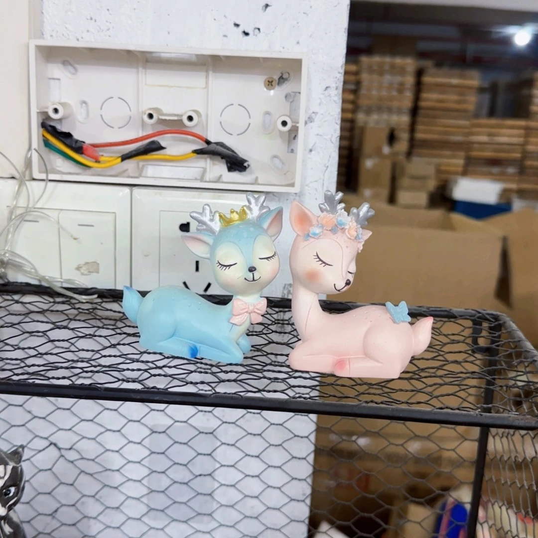 王**?树脂材质盆盆罐罐