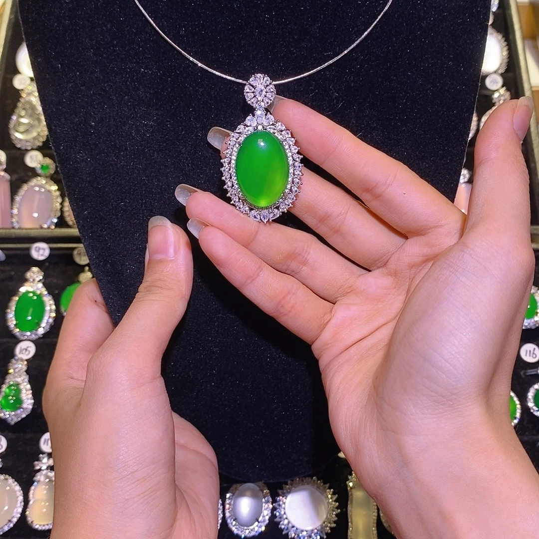 合金颈饰玛瑙/玉髓