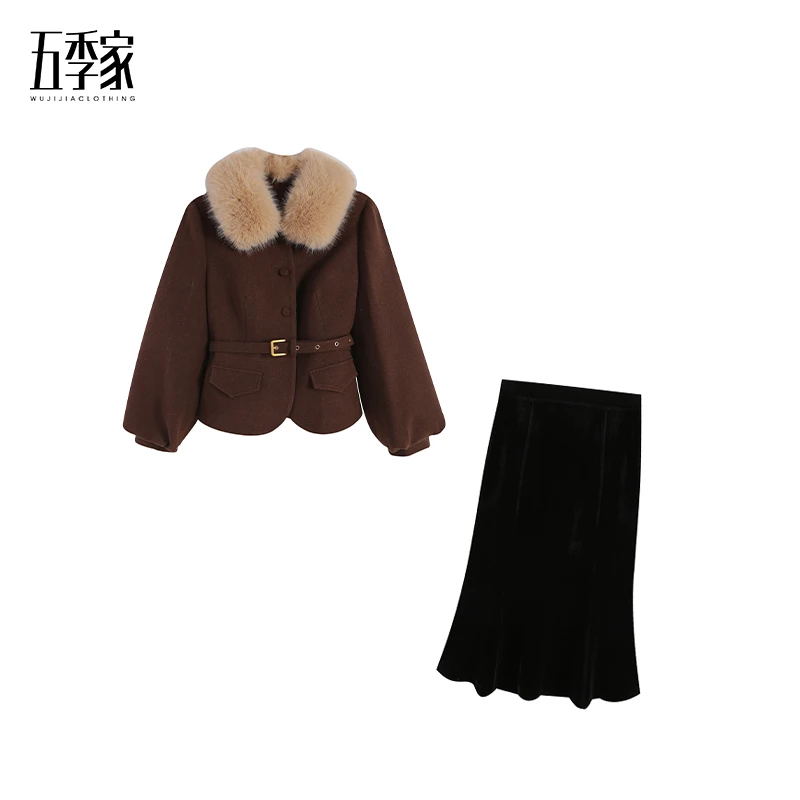 五季家冬季新款咖色羽绒外套ZL114539搭配ZL113889半裙套装大码