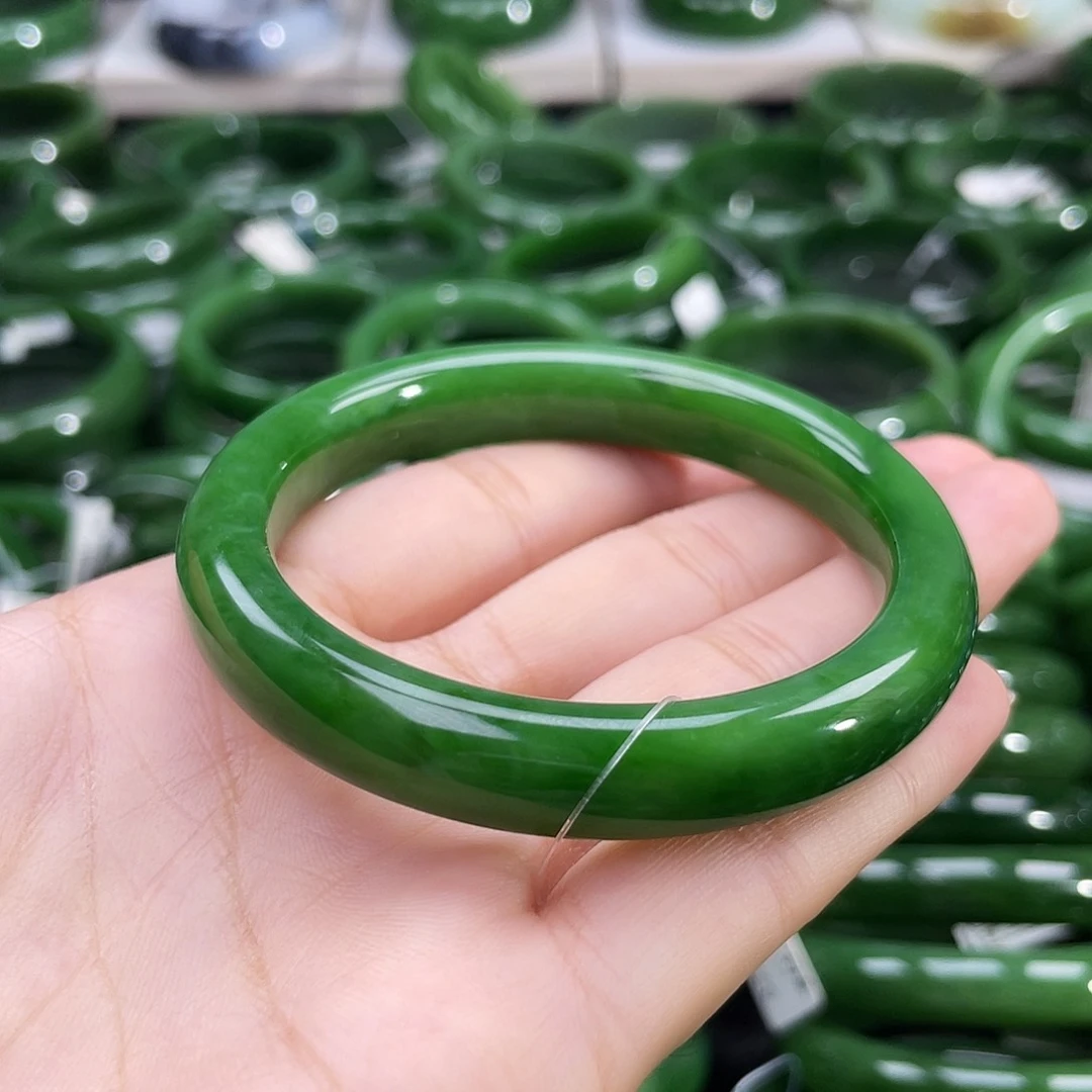 未镶嵌手镯和田玉（碧玉）
