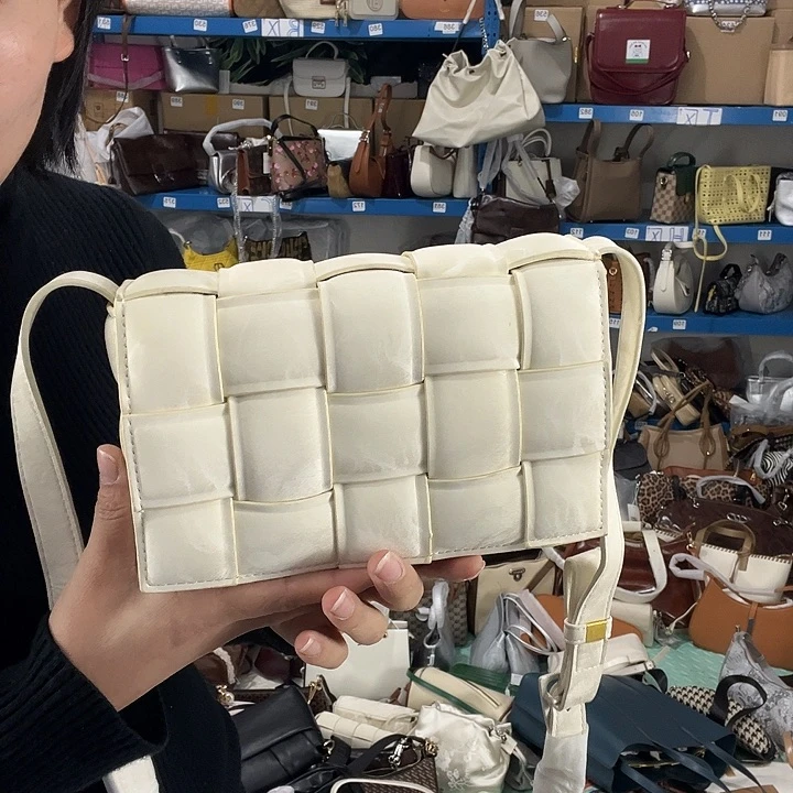 猪剖层皮革健健康康平平安安