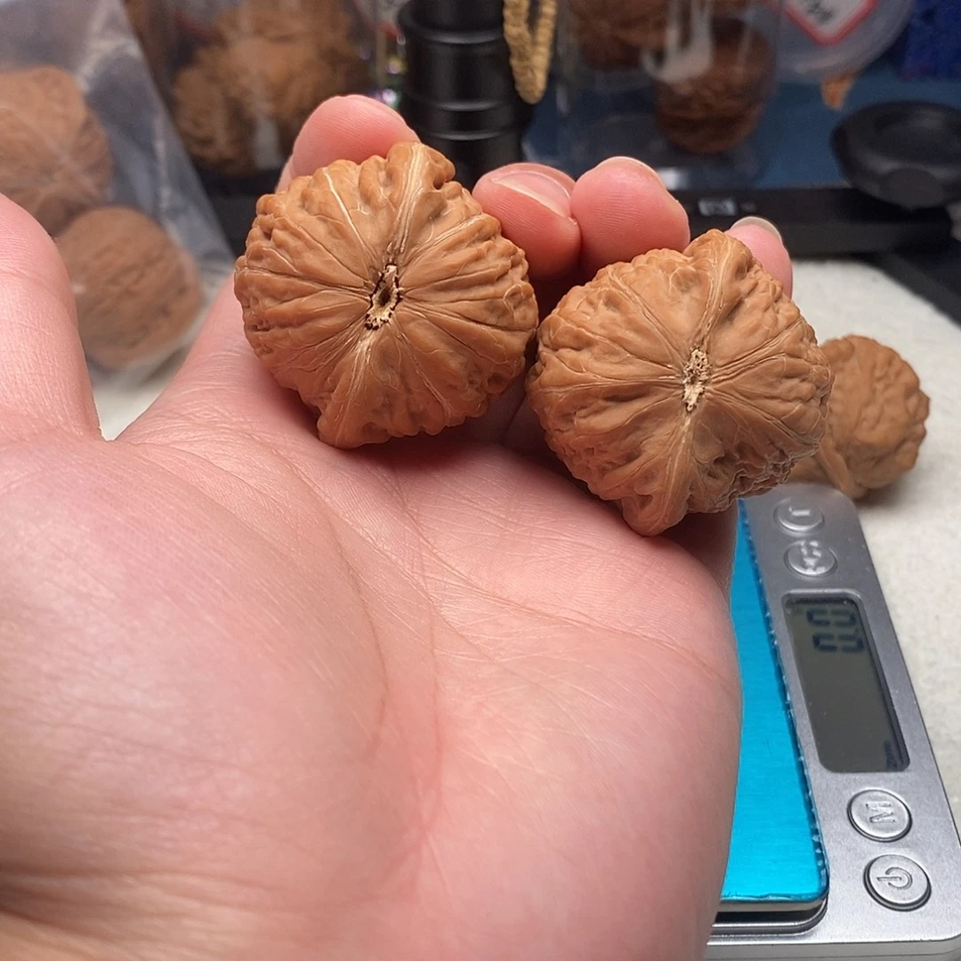 柯***儿42尺寸铁锤妹妹文玩