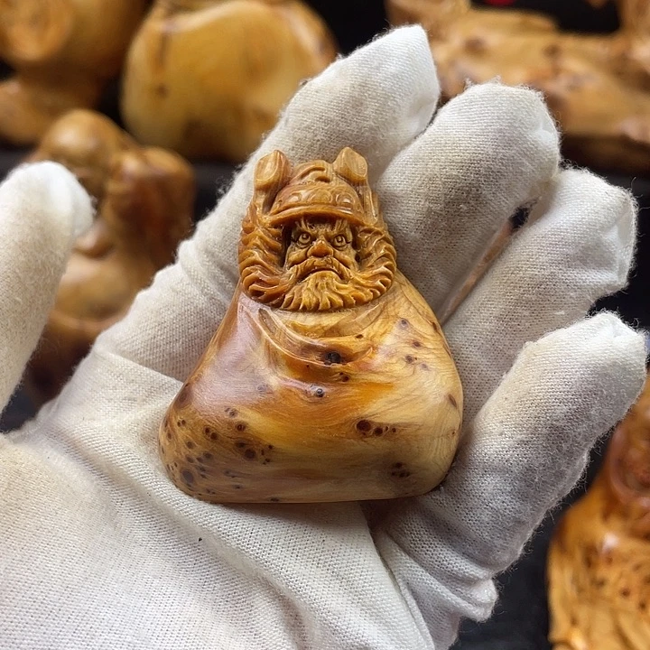 柏木（崖柏）钟馗手把件