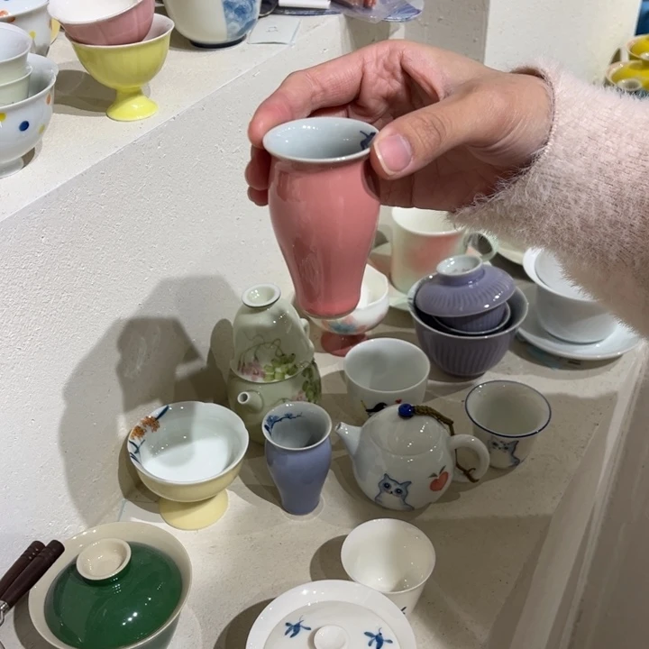 梅花茶杯。