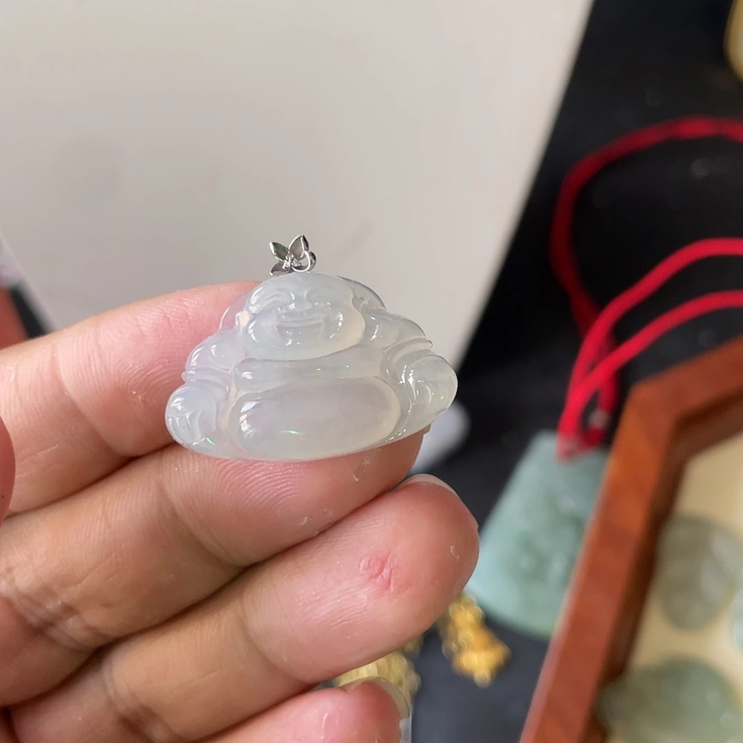 翡翠18K金镶嵌颈饰588888888