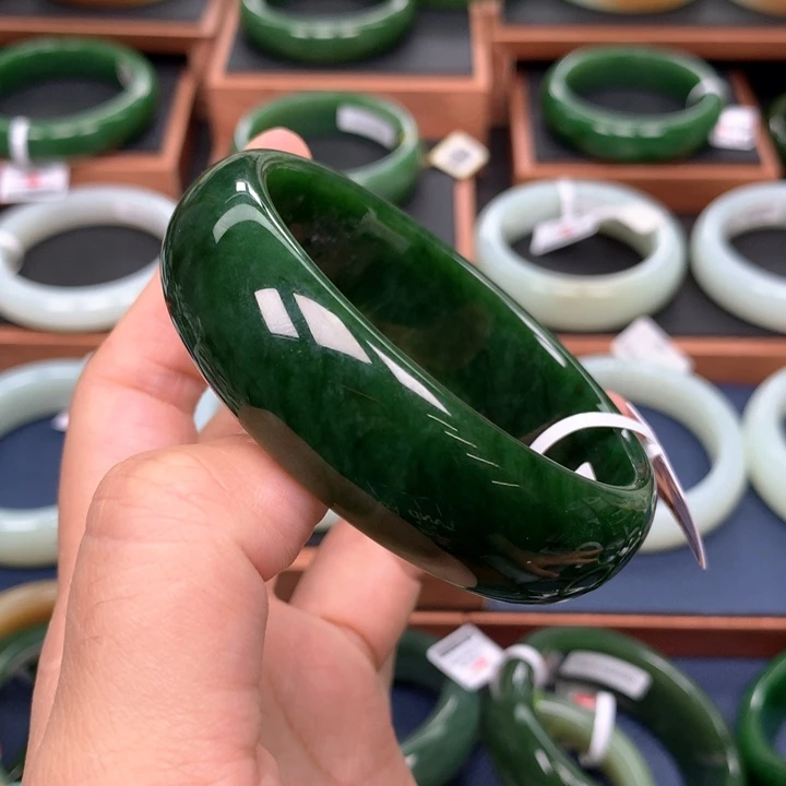 未镶嵌手镯和田玉（碧玉）5960