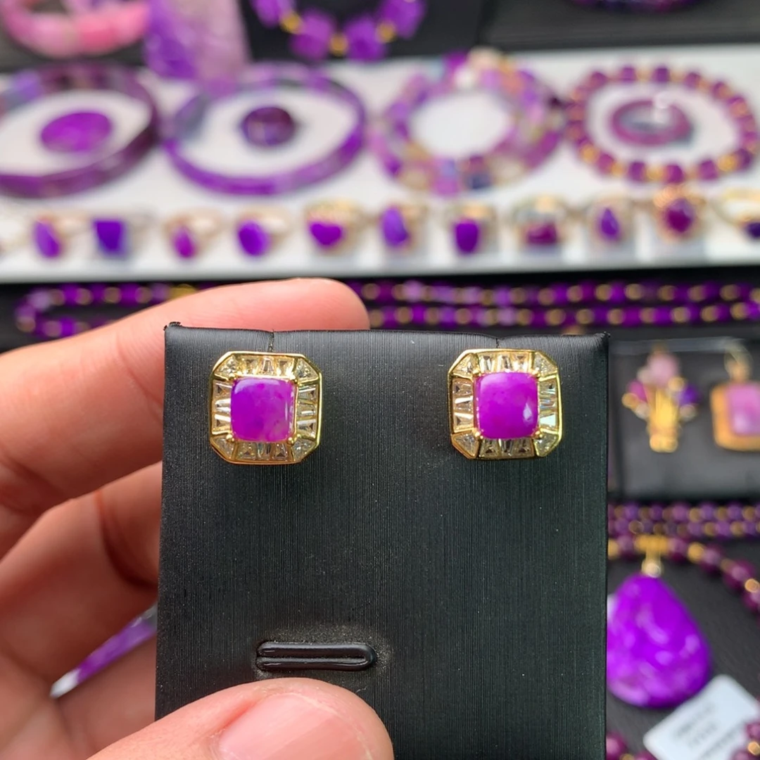 苏纪石（舒俱来）银S925镶嵌耳钉