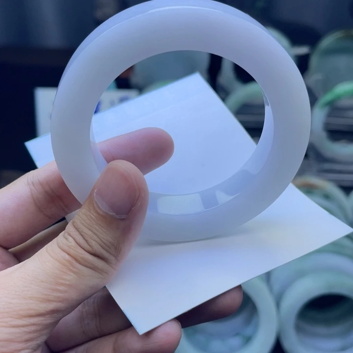 定制翡翠手镯未镶嵌