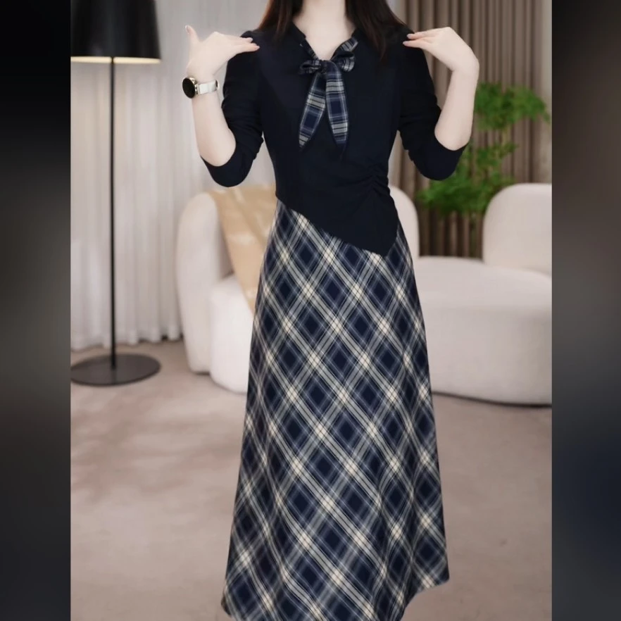 2025秋季新款格子连衣裙时尚百搭显瘦减龄遮肚气质女装