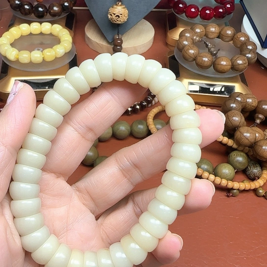 白玉菩提吊坠110000000000