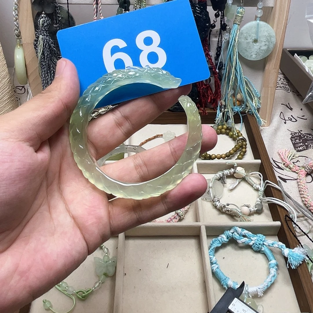 S****蛇纹石玉合金颈饰