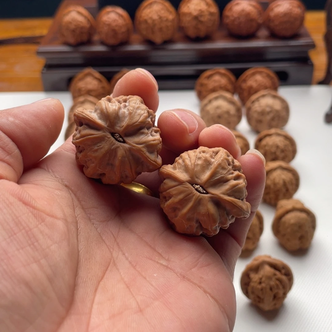 好***意核桃文玩核桃佛肚35