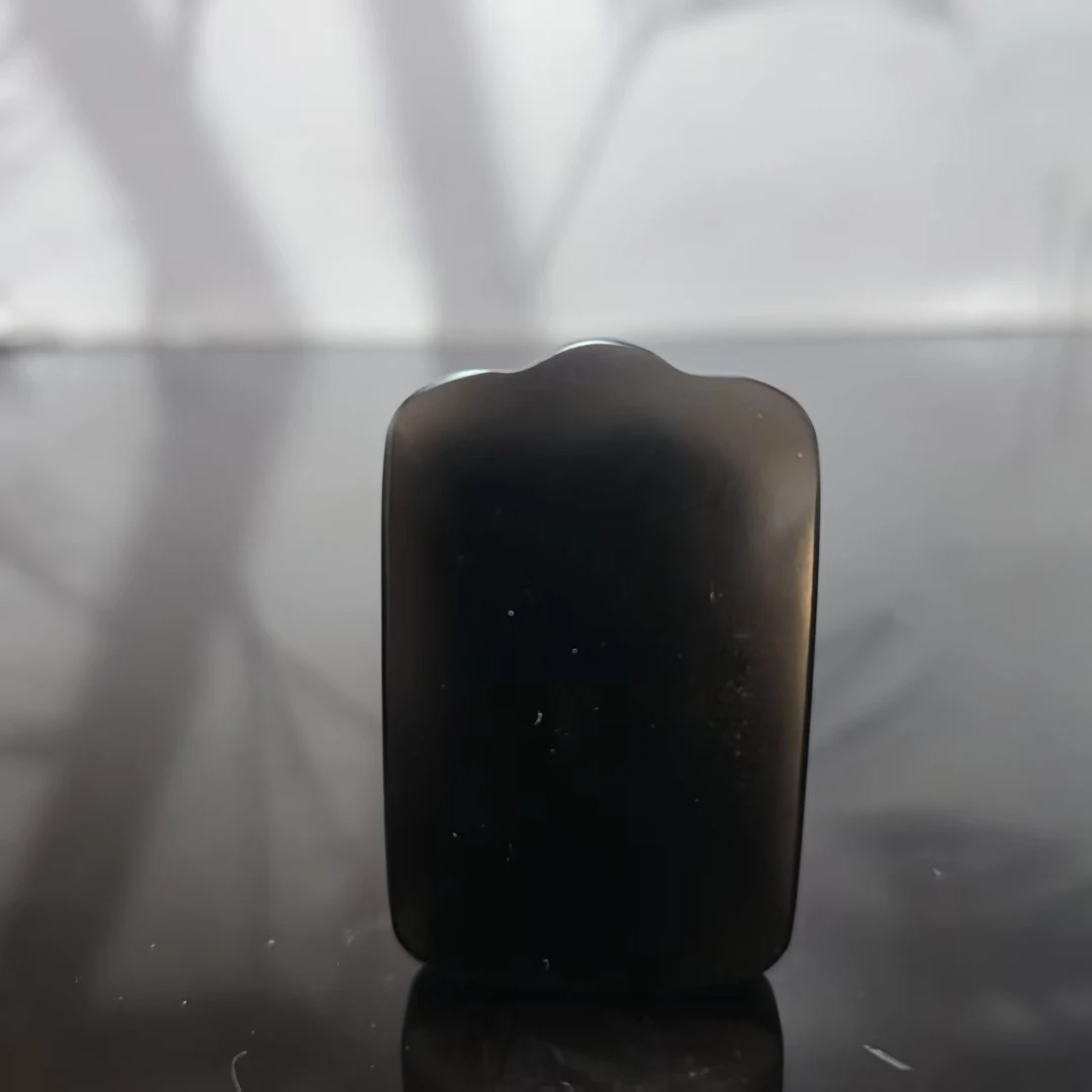 Z和田玉墨玉无事牌吊坠1631