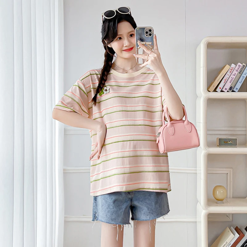 【伊伊】孕妇装2025夏装新款时尚设计感宽松条纹立体花朵短袖T恤