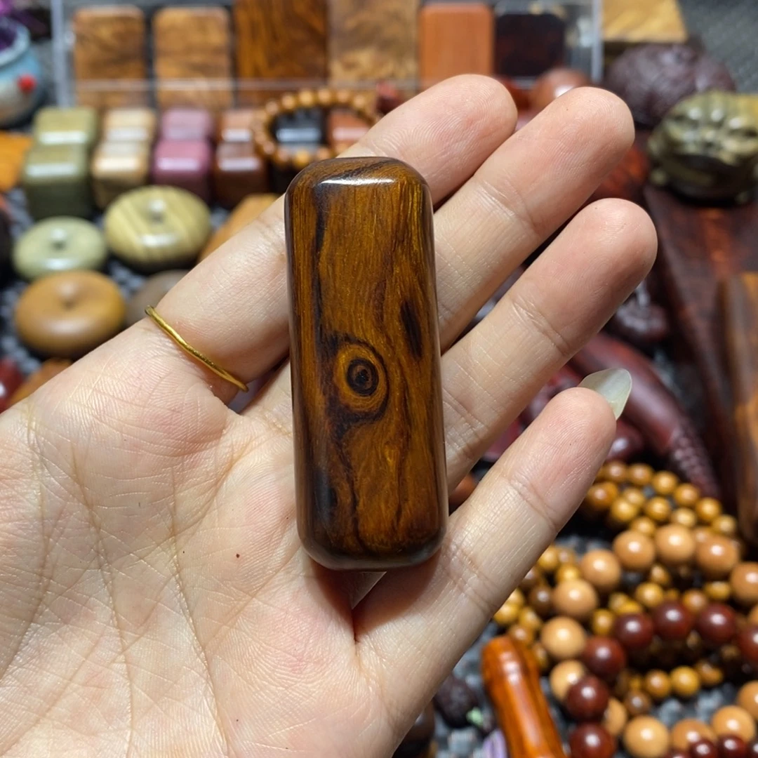 耀***屋木美沙瑕疵木块一个