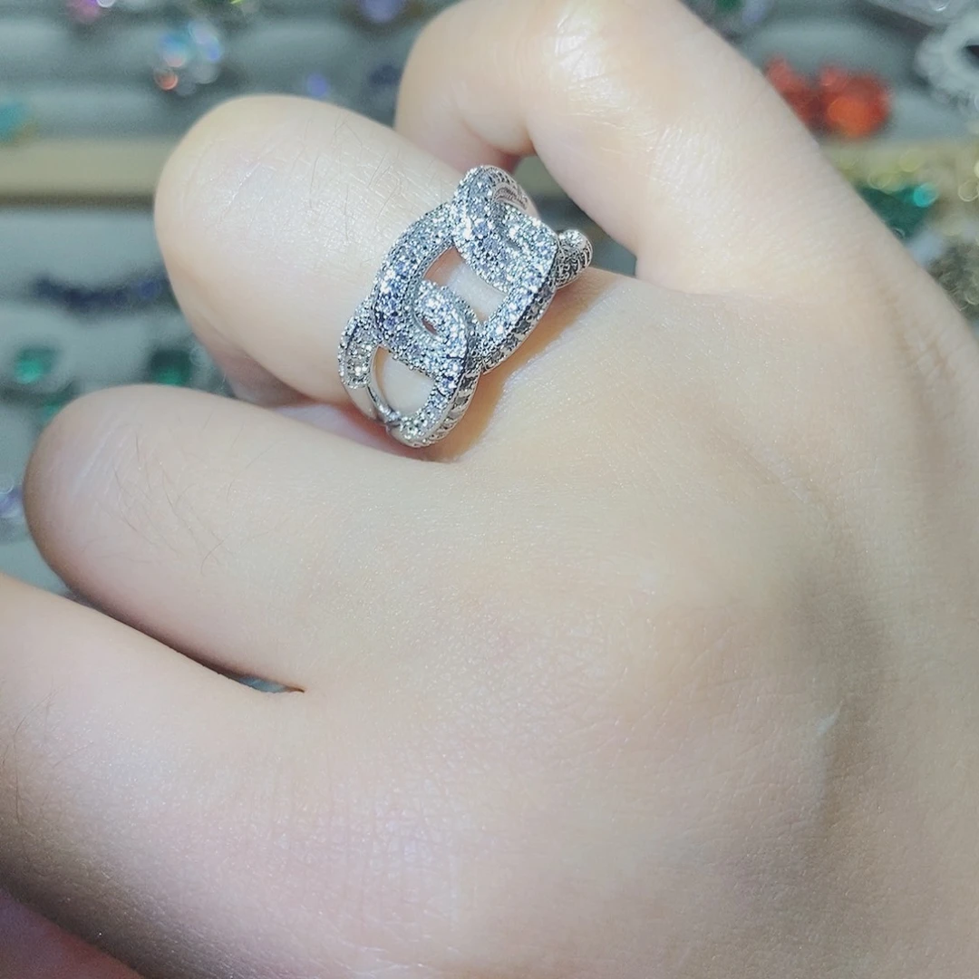 【闪购商品】银S925镶嵌耳饰托帕石