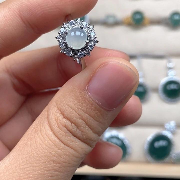 翡翠未镶嵌戒指戒指