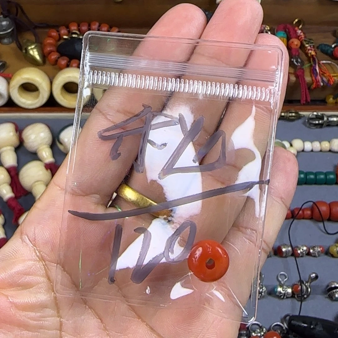 秋***玻璃颈饰喃喃1个..