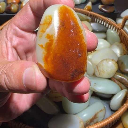 和田玉未镶嵌颈饰B*