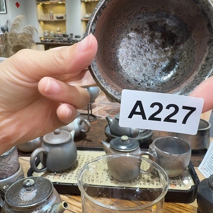 Z***z坭兴陶柴烧全手工原矿泥料杯