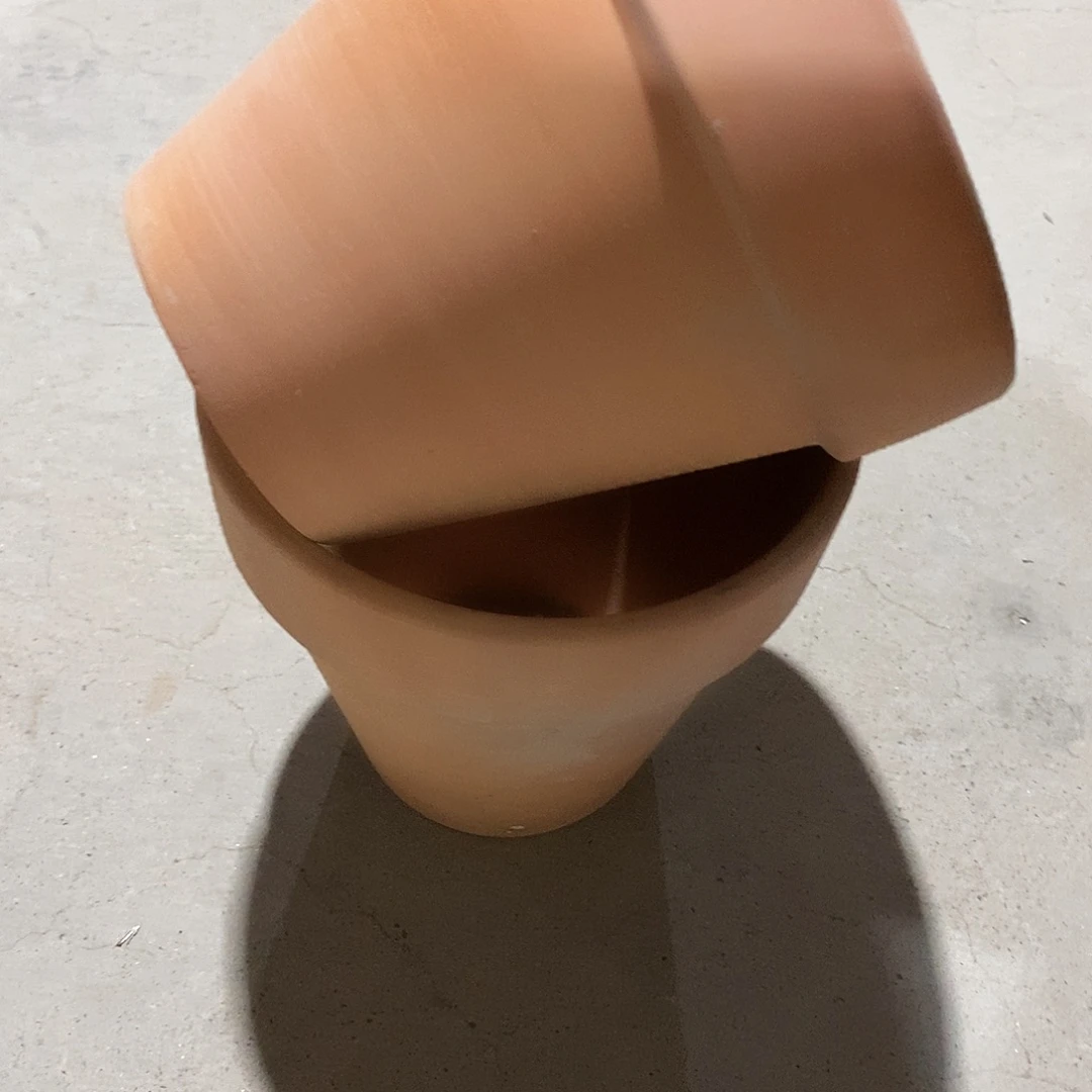 瑕疵红陶016-2